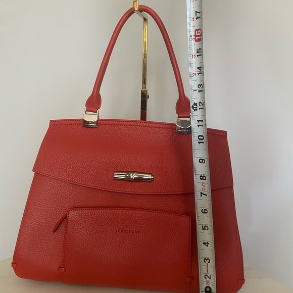 100% Authentic Longchamp Madeline Shoulder Bag - Picture 3 of 8